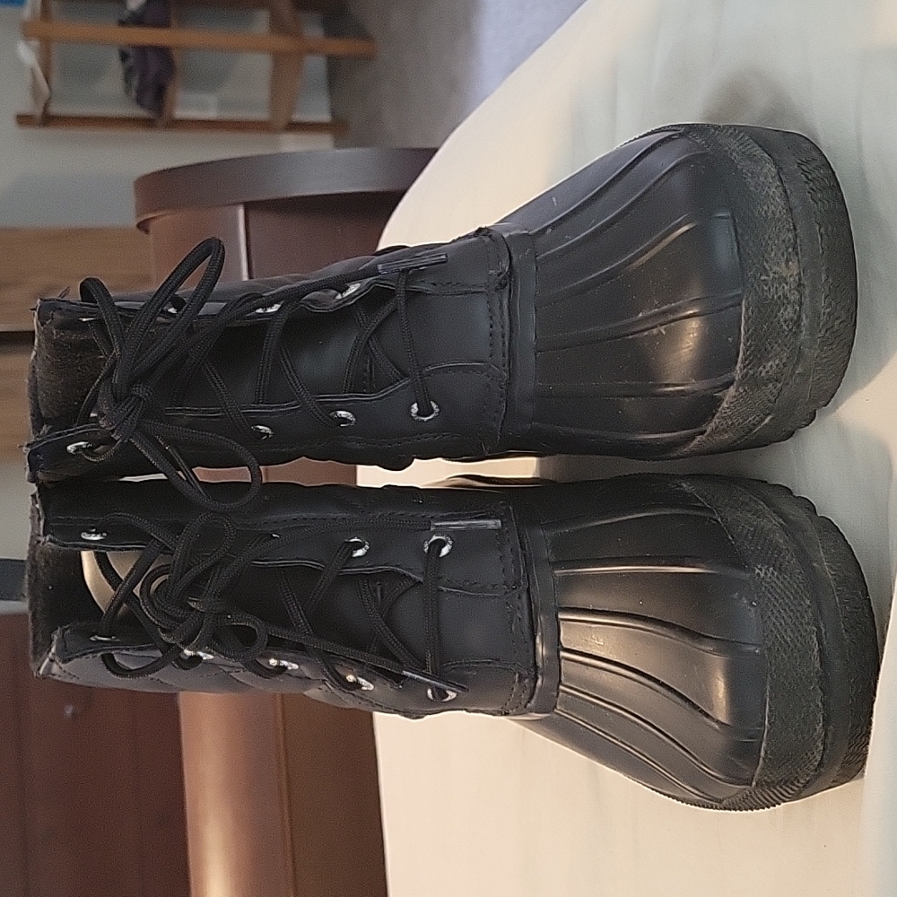 EUC Sperry boots